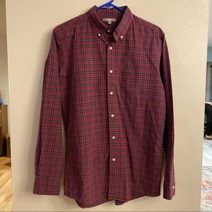 Mens Uniqlo long sleeve button up, red/navy plaid, size M